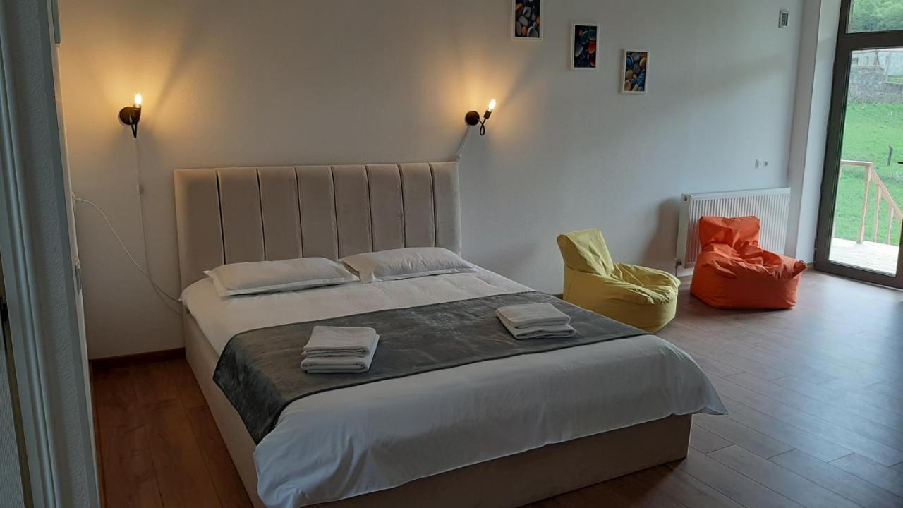 Hotel Terkhena Stepancminda Exteriér fotografie