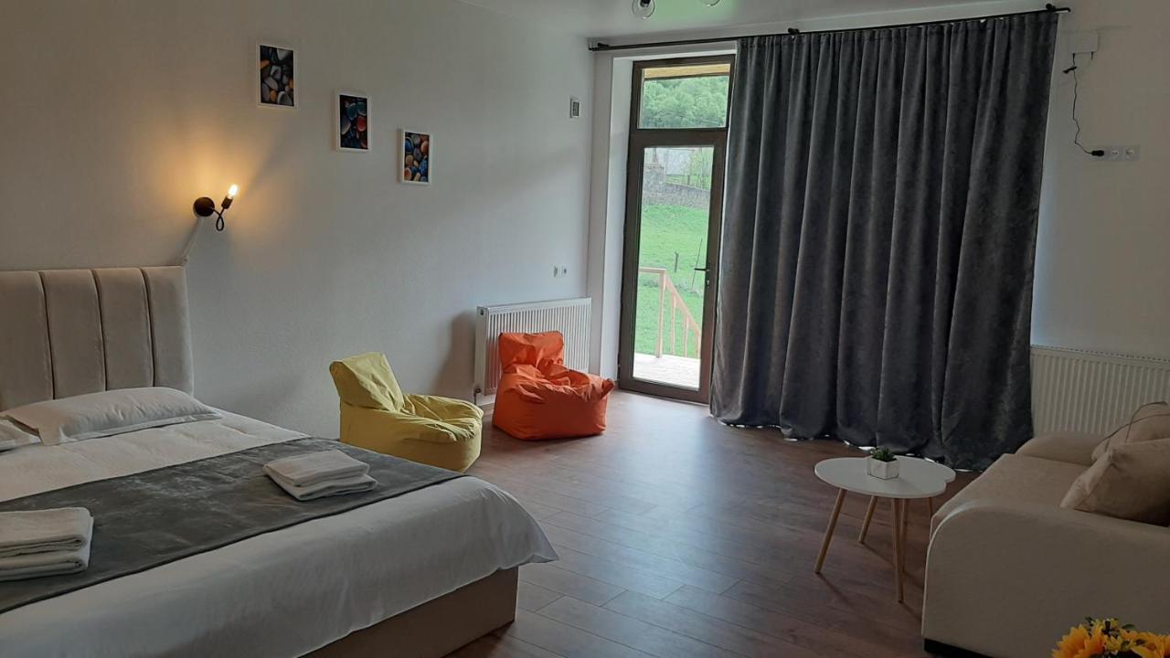 Hotel Terkhena Stepancminda Exteriér fotografie