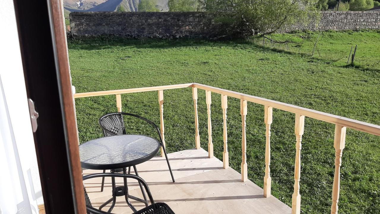 Hotel Terkhena Stepancminda Exteriér fotografie