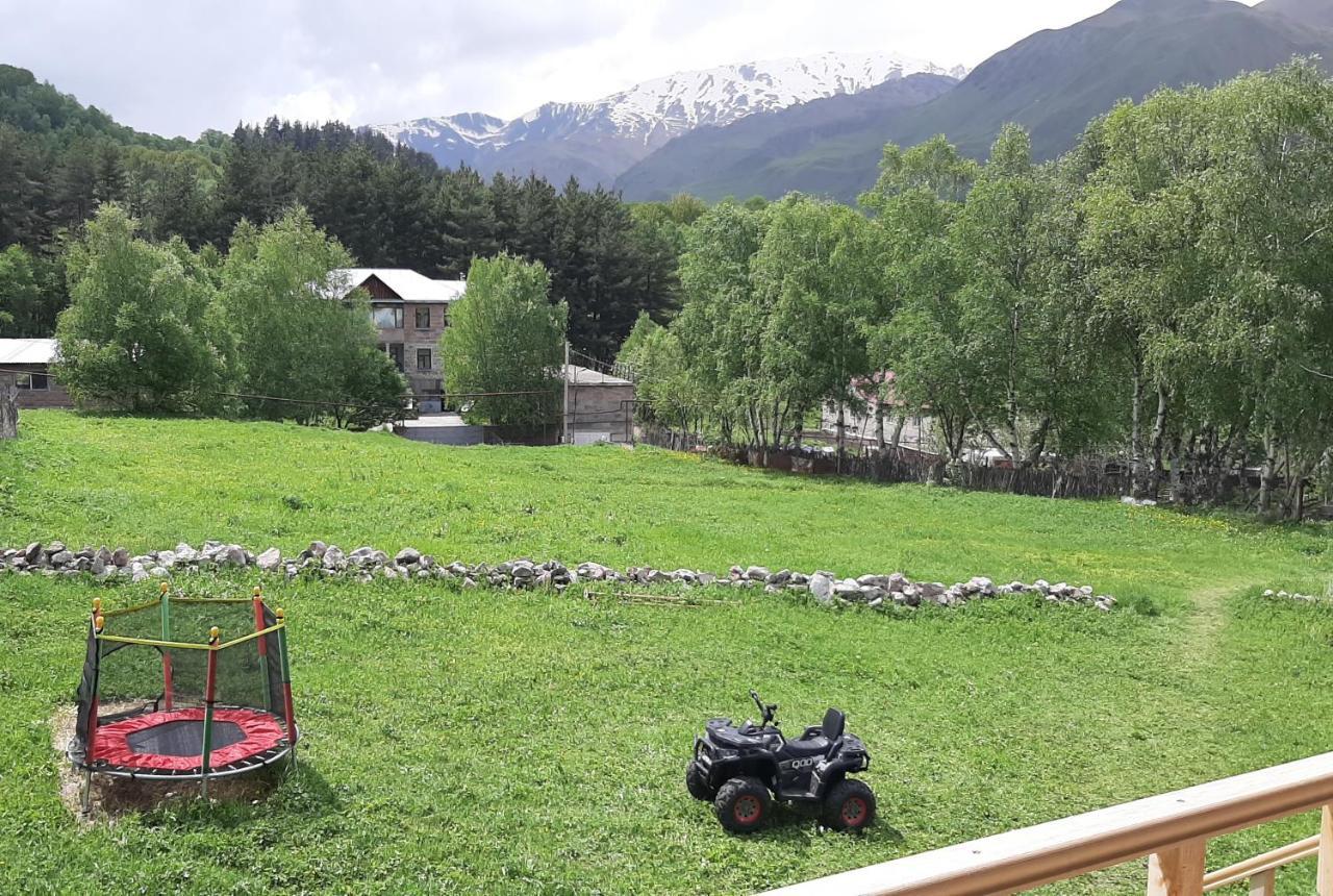 Hotel Terkhena Stepancminda Exteriér fotografie